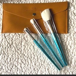 Elaina Badro Babyblues Makeup Brushes
